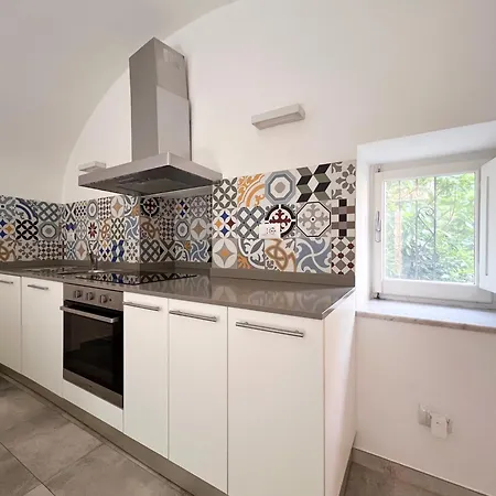 Del Centro Apartment *