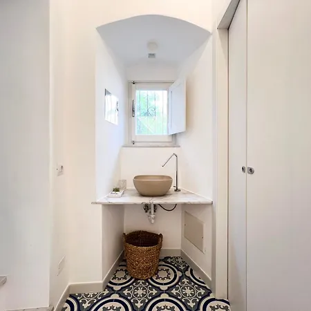 Del Centro Apartment